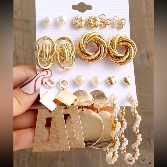 Elegant Gold and Pearl Earring Bundle Set - Picture 1 of 3